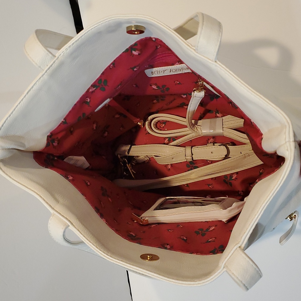 Betsey Johnson Purse Hummingbirds - Picture 9 of 16